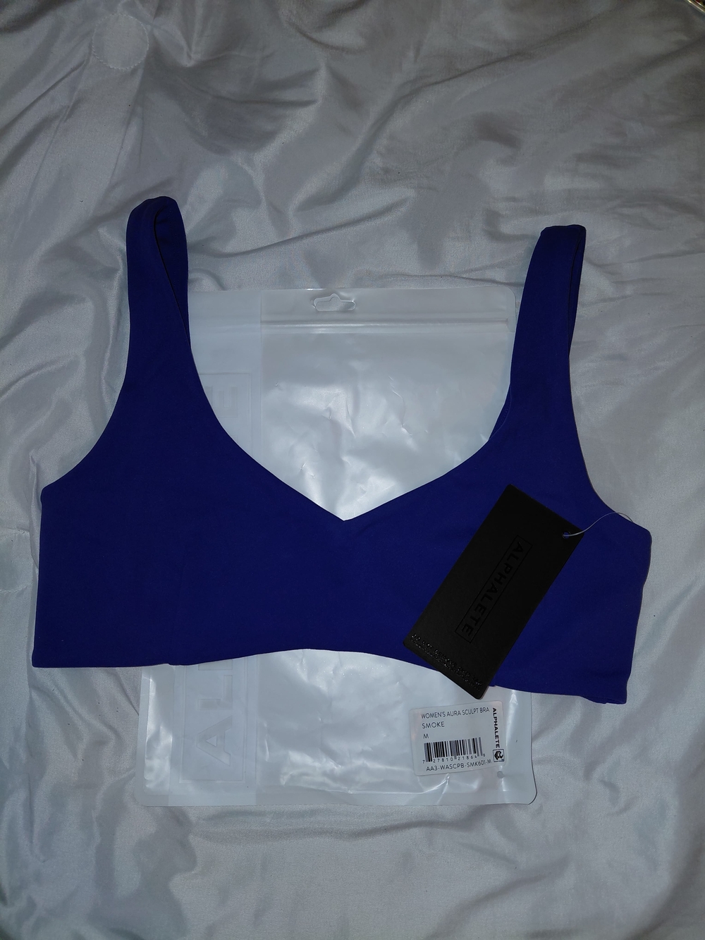 Alphalete V-Neck Crop Tank Top in Royal Blue